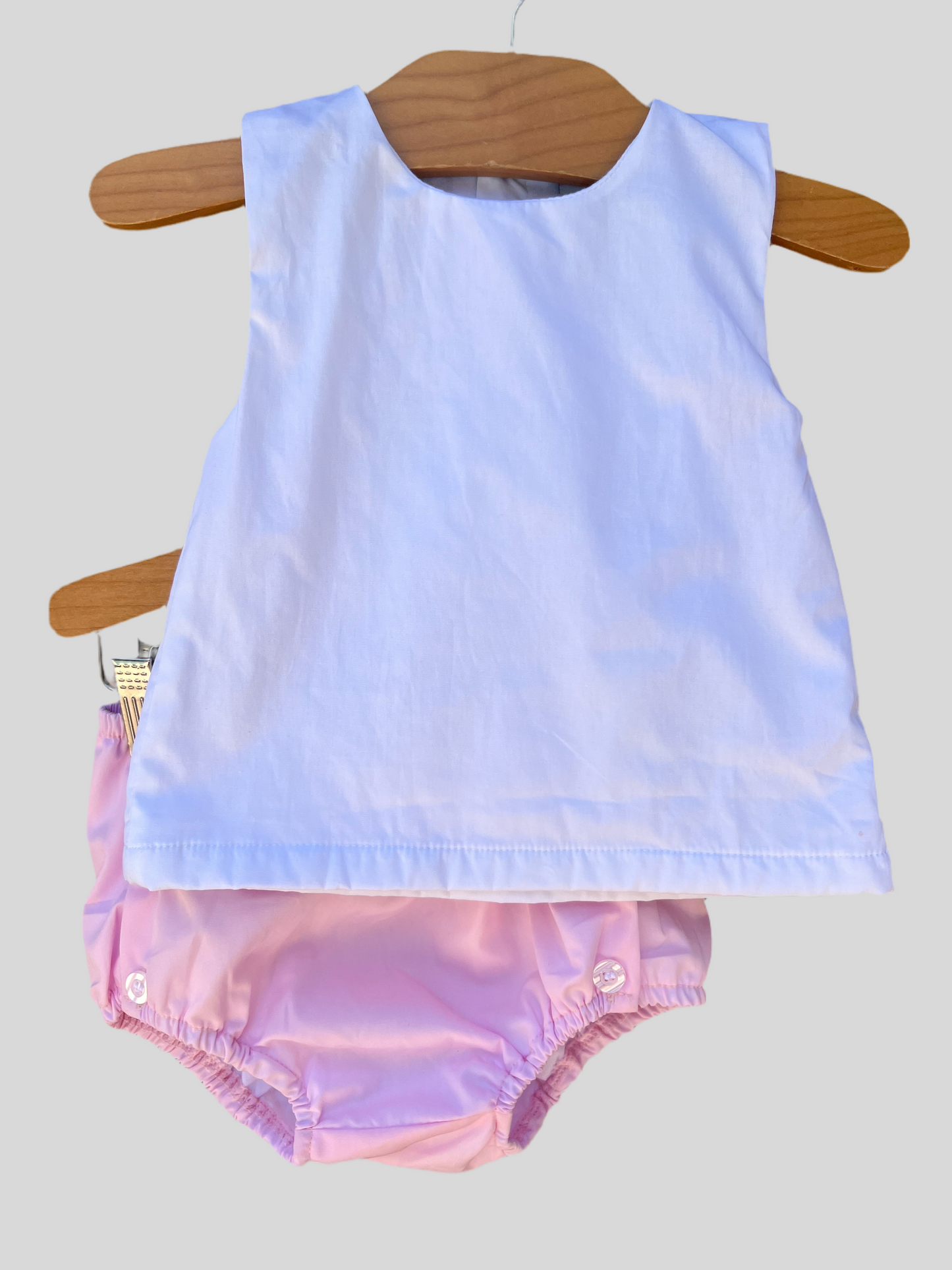 Pink and white diaper set