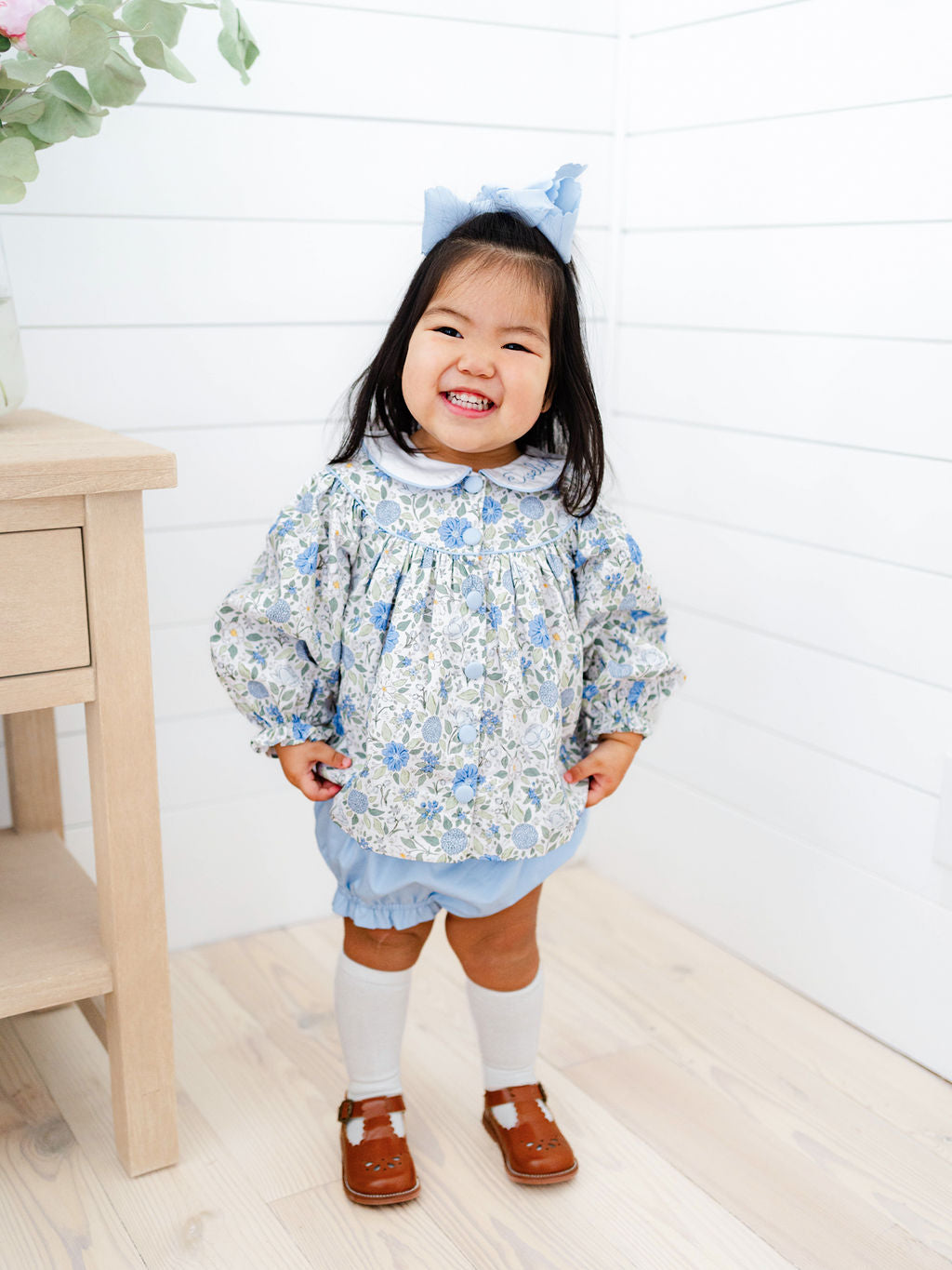 Blue floral smock set